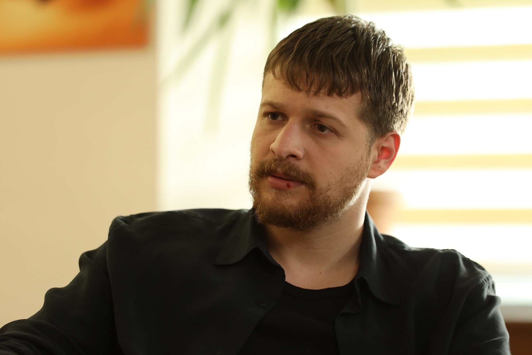 GMZQ9qiXgAAzUsa?format=jpg&name=large