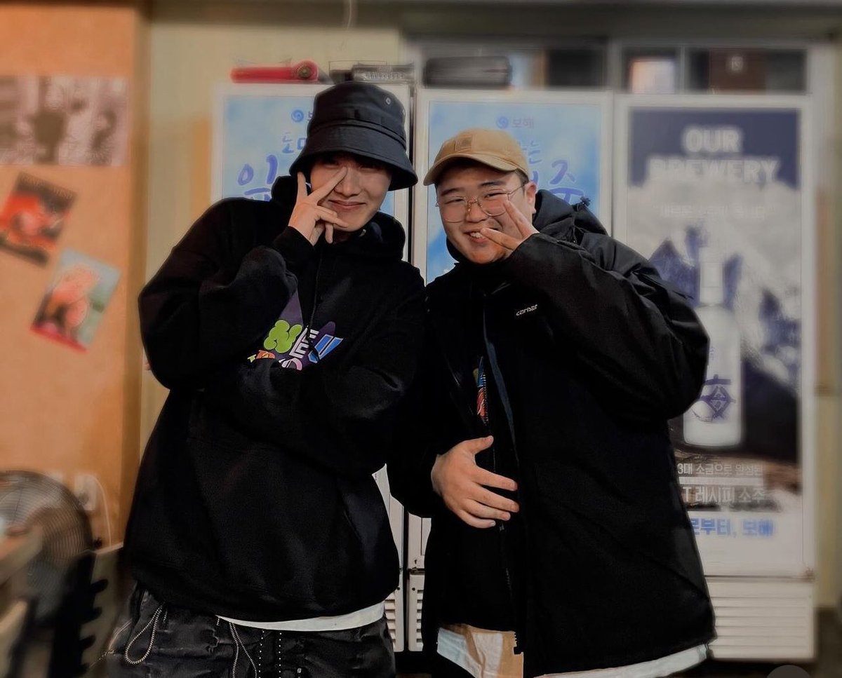 Hobi with DHTK ( Neuron crew member) 🥰