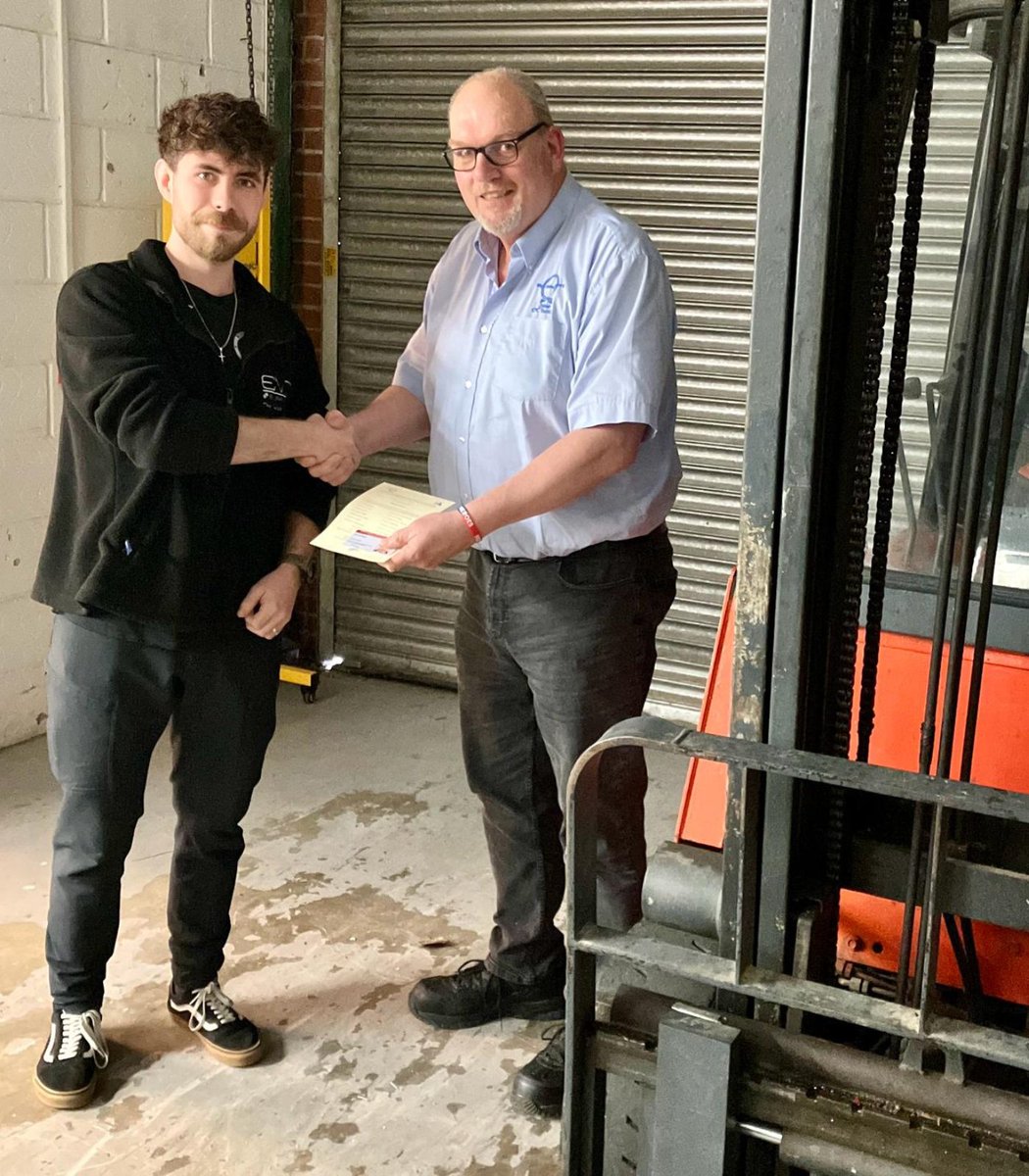 More #upskilling news from #EvoSupplies HQ where Sam recently passed his 3-day counterbalance #forklift #trainingcourse with flying colours; the examiner describing his skills as ‘outstanding’. Very well done, Sam! Thank you to John from #BigJohnDirect, shown here in the photos.