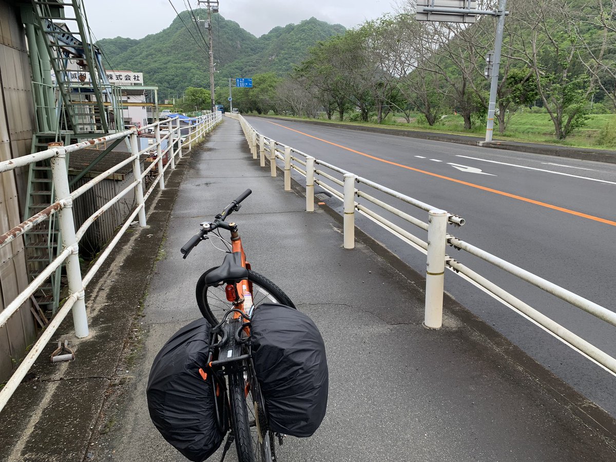 なんとか雨の区間抜けた！
もうすぐ三原
#日本代表勝利記念山口東京自転車旅