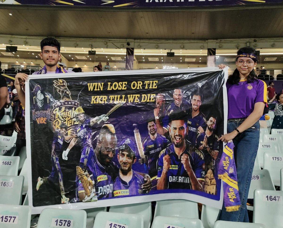 Another picture of Knights Vibe members from the Eden Gardens last night 💜

WIN, LOSE OR TIE,
KKR TILL WE DIE.

Kolkata bleeds PURPLE 💜

#AmiKKR