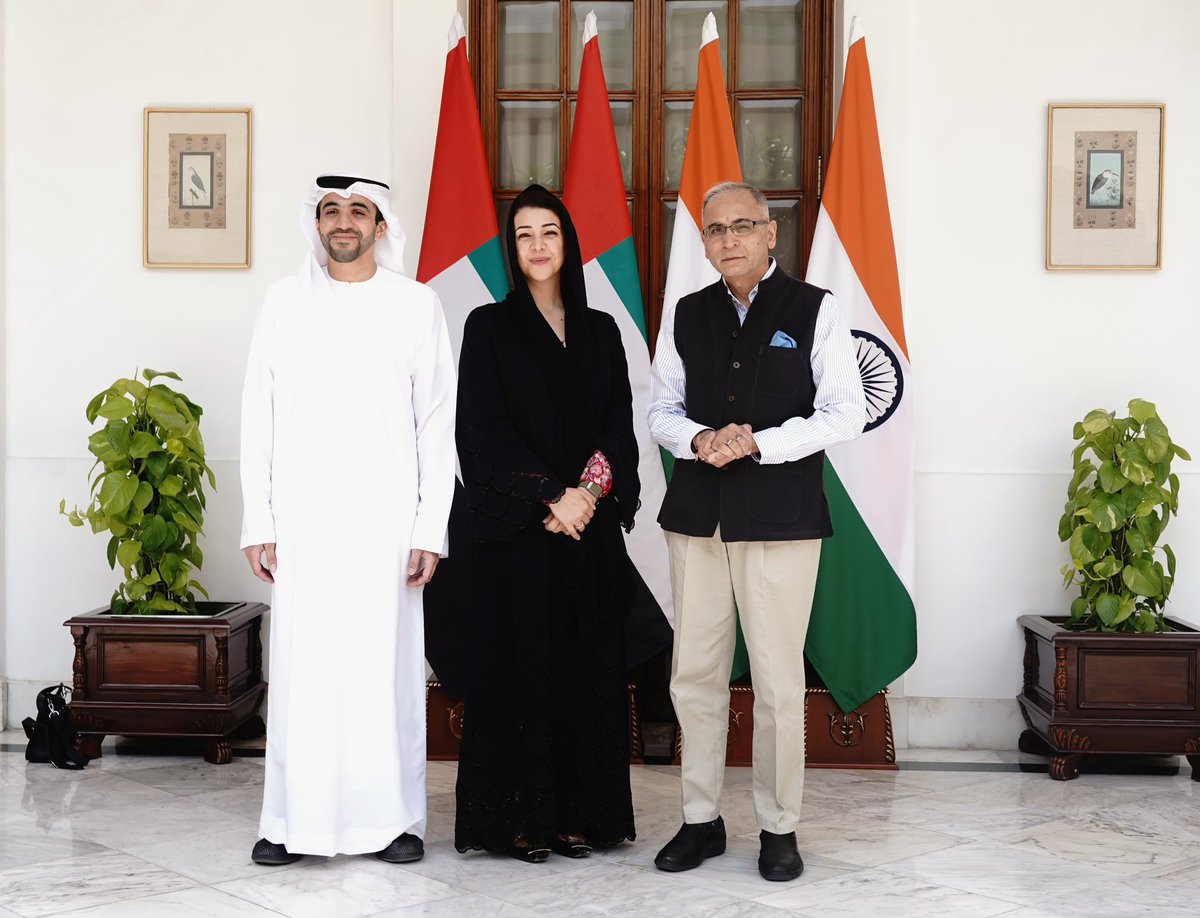 Foreign Secretary Vinay Kwatra met MoS (International Cooperation) @mofauae Reem Al Hashimy in New Delhi today. 

They reviewed the entire gamut of our multi-faceted bilateral relations, and discussed avenues to further deepen the India-UAE Comprehensive Strategic Partnership.