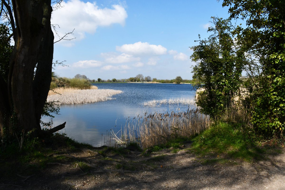 My photos from #April 2023

#CanalRiverTrust #GrandUnionCanal #Marsworth #TringReservoirs #Lock #NarrowBoat 

#Canals & #Waterways can provide #Peace & #calm for your own #Wellbeing #Lifesbetterbywater #KeepCanalsAlive