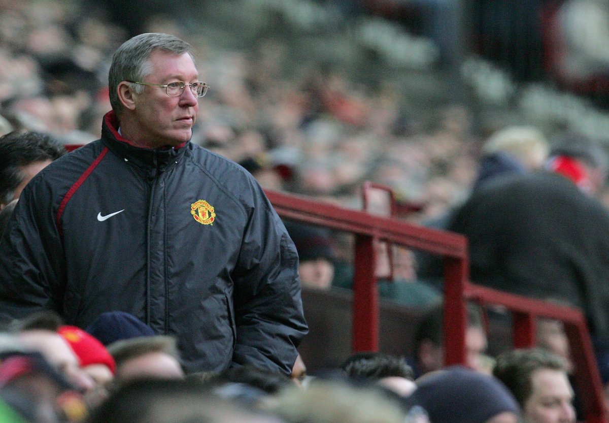 Manchester United and Disney+ reportedly working on a Fergie-era documentary. The doc will show archive footage and an interview with the iconic manager, lifting the lid on the secrets to his long-term success. MORE: bit.ly/4a1IjXI