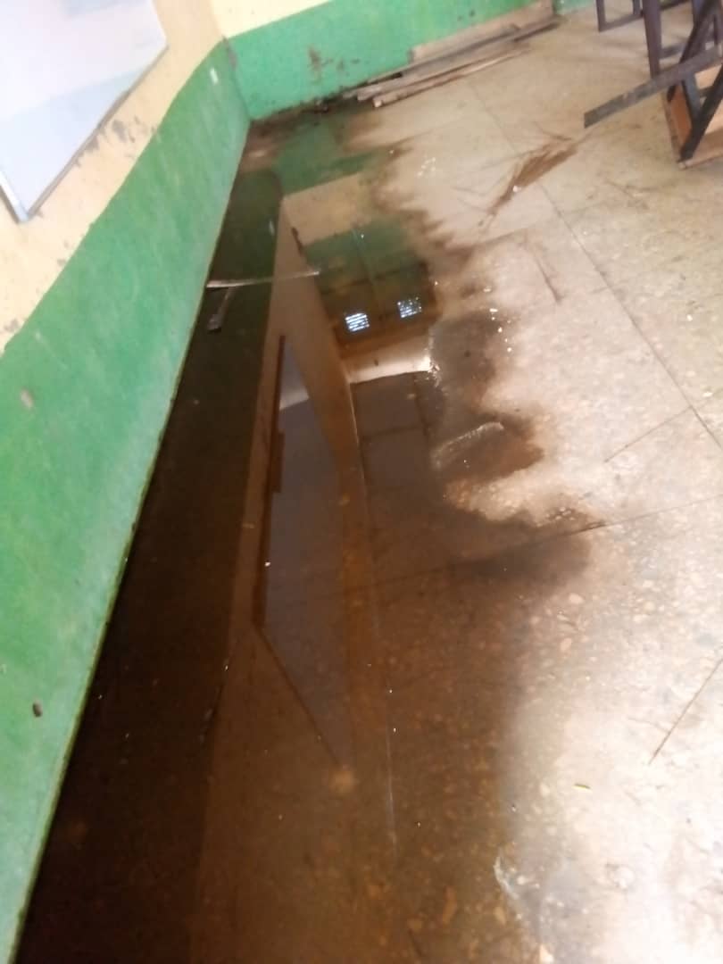 SAD!! Dear @GovWike This is the DILAPIDATED condition of LEA Primary Sch, Dota Dobi ward Gwagwalada Area Council FCT, where over 164 pupils have dropped out of school. Dota residents decry dilapidated schools and demand govt intervention over the poor condition of the schools.