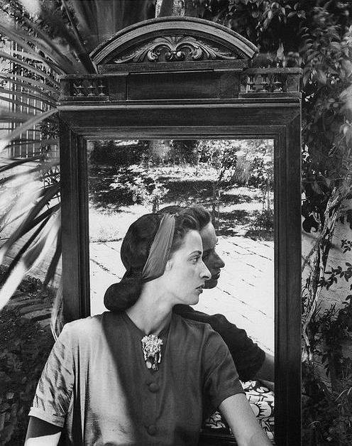 Grete Stern ( 1904-1999 ) Dancer Margareta Guerrero, Argentina 1945 #PhotographyIsArt #WomenArtists