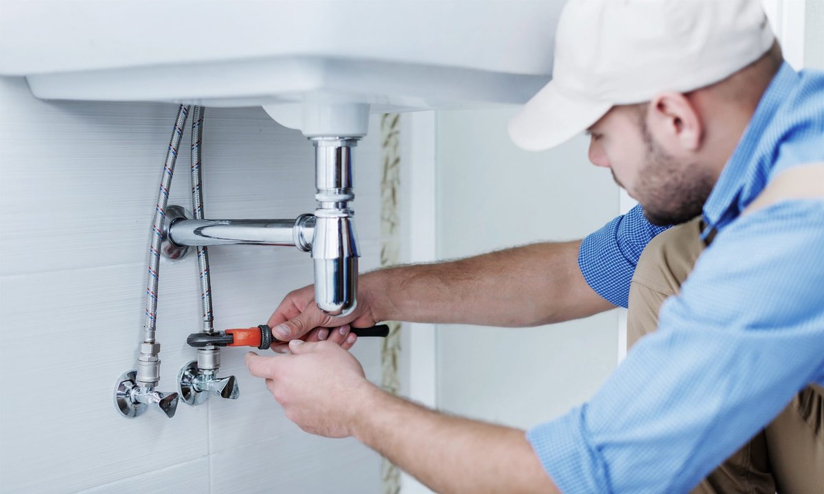 If you are looking for the Best #EmergencyPlumber in #AbbotsBromley, then contact AHB Plumbing and Heating. They specialise in all plumbing and heating work including emergency plumbing, drainage services, boiler repair and installation. Visit:- maps.app.goo.gl/J8joC6iCvsJ8ff…