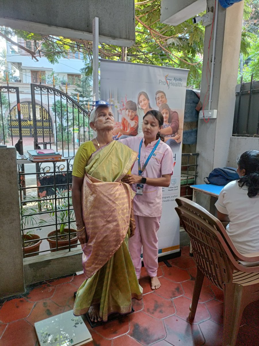 NaduFor's tweet photo. தமிழ்நாடு மாநில மகளிர் ஆணையம் சார்பாக 28.04.2024 அன்று கீழ்ப்பாக்கத்தில் உள்ள அன்னை தெரசா முதியோர் இல்லத்தில் உள்ள முதியோர்களுக்கு அப்போலோ மருத்துவமனை மூலம் மருத்துவ முகாம் நடத்தப்பட்டது. https://t.co/7DC81mn0Ag