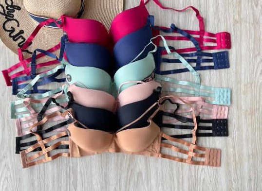 Good morning lovelies. It's your girl Oluwanifemi, it's another beautiful morning to patronize me. Frame 1,2&3 7k each Frame 4. 4k each on strips bra available in red,blue,and brown. Location @InsideOsogbo zone 4 before cpec church . 💯Pick up/delivery