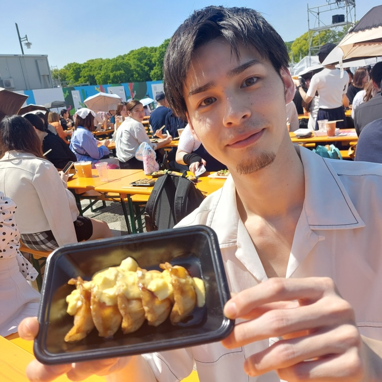 ◢◤#あしたのZIP!◢◤
#キテルネ！は…クラフト餃子フェス🥟🥟🥟

餡に牛タンを使ったものや
プリップリのエビ餃子、
とろろとアゴ出汁を使用した絶品和風餃子など

GW真っ只中で大盛り上がりのイベントに
青木瞭さんが潜入します💨

⏰あさ7時30分ごろです！
#ZIP!🤲🏻💕