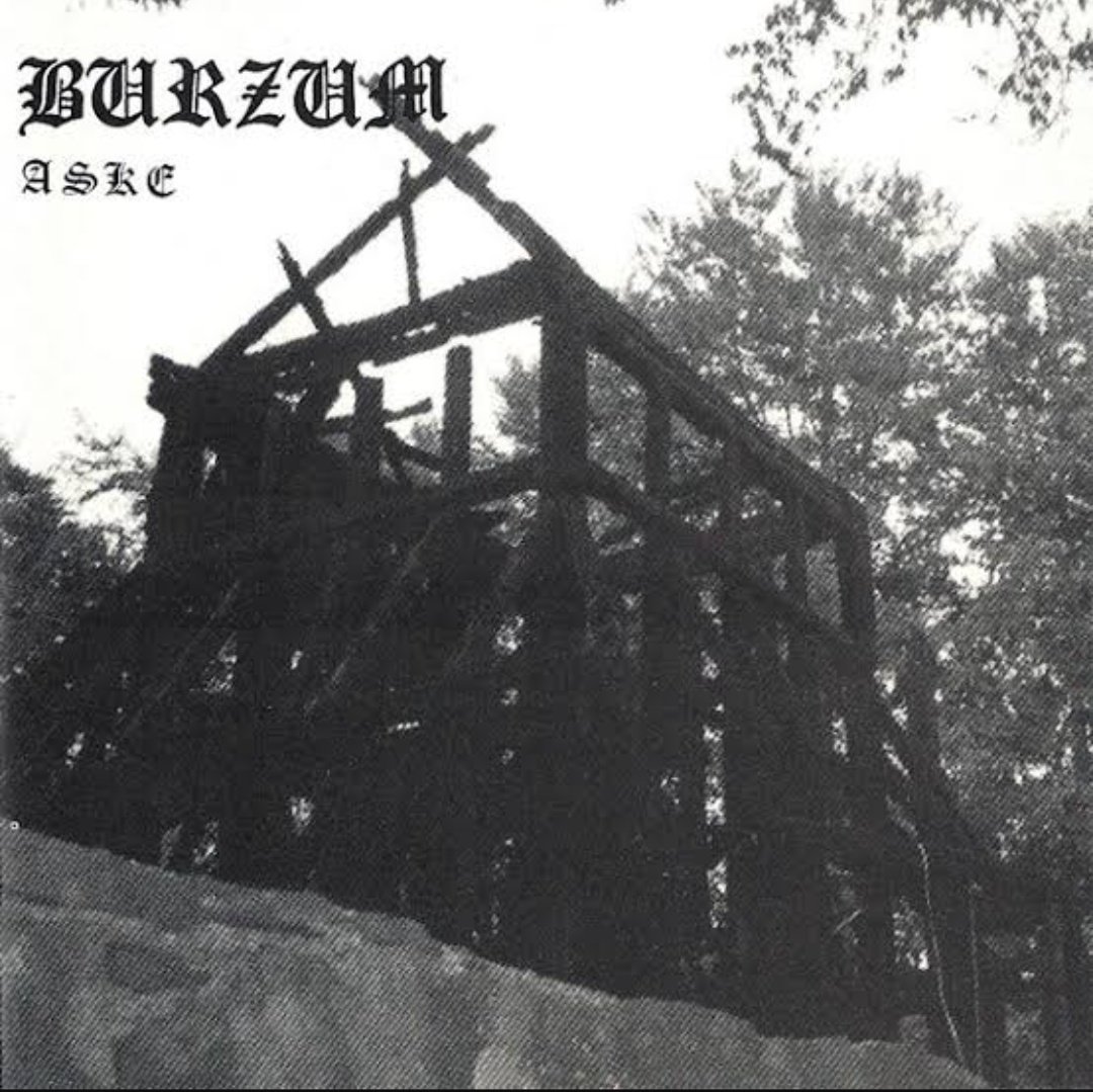 #Burzum 'Aske'(EP, 1993) 90年代でのブラックメタル第2波では最凶の出来事が色々とありました👿バーズムのヴァルグ・ヴィーケネスは悪の限りを尽くしたことで有名な人物ですね🌚 Stemmen fra tarnet youtu.be/Ce7PVdN4rWU?si… #BlackMetal