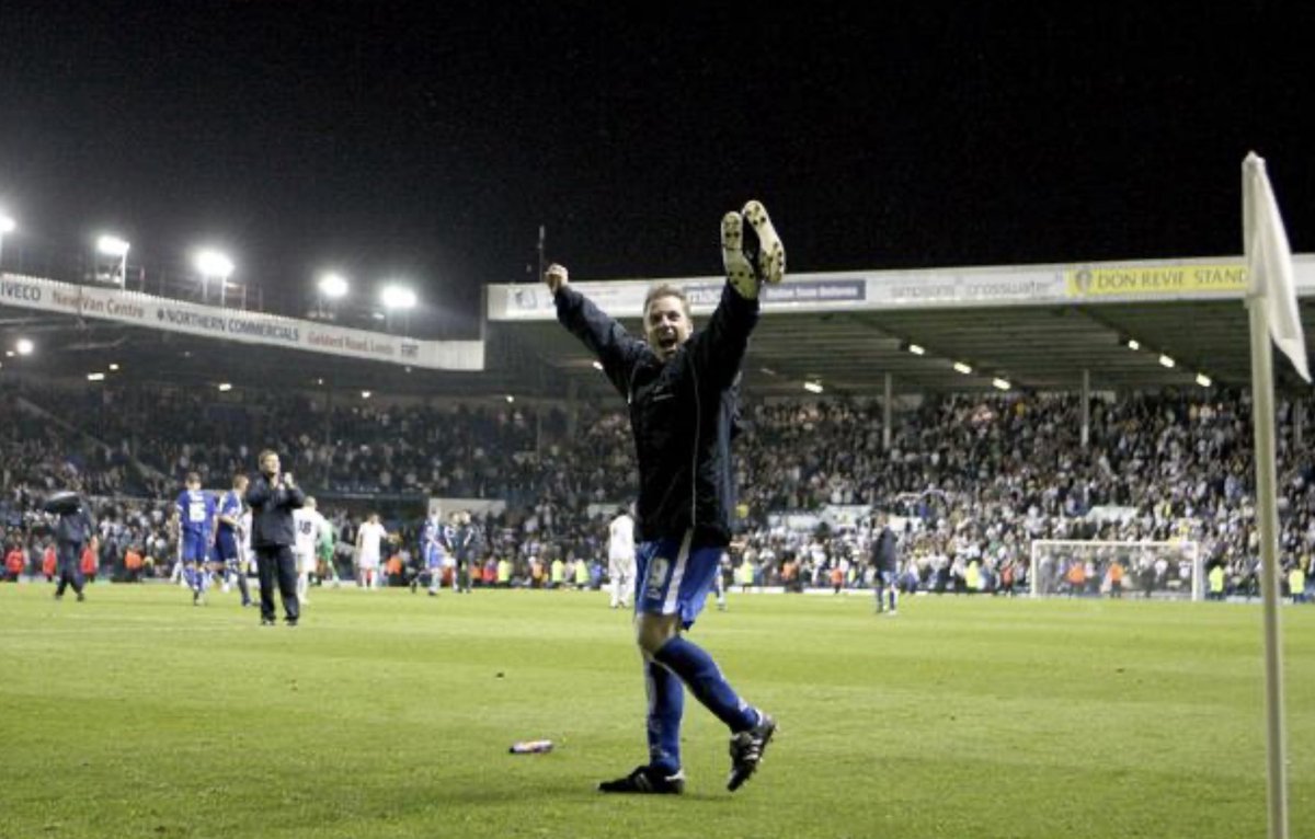 Bomber celebrates. Leeds United 1-1 Millwall (2-1 to Millwall on aggregate). League 1 Play Off Semi-final 2nd leg. 14th May 2009. Elland Road, Leeds, West Yorkshire #Millwall