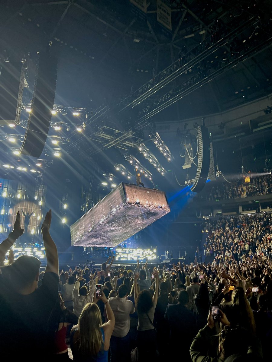 RogersArena's tweet image. The only way to kick off The Forget Tomorrow World Tour: in Vancouver, BC. 🤯 Thank YOU, JT!
@jtimberlake | #TFTWTour