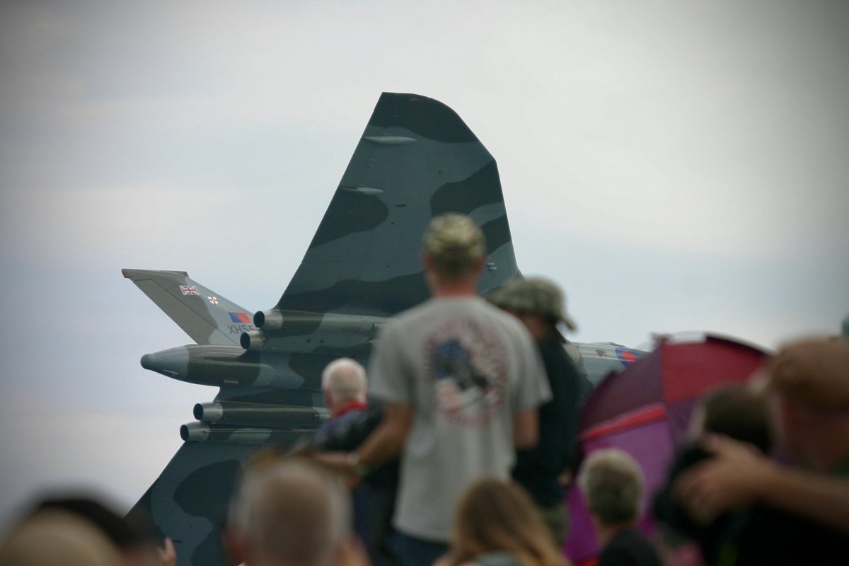 @DailyPicTheme2 #DailyPictureTheme #Overhead a Vulcan bomber at Dawlish airshow
