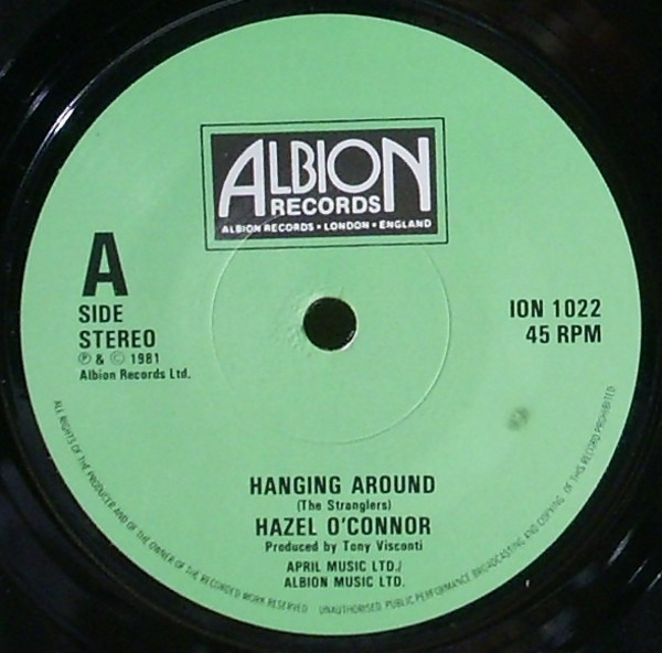 Charles30181053's tweet photo. #tuesdaycover Hazel O'Connor Hanging around @NewWaveAndPunk @Notoldjustexpe1 https://t.co/TJUpX1tJPd