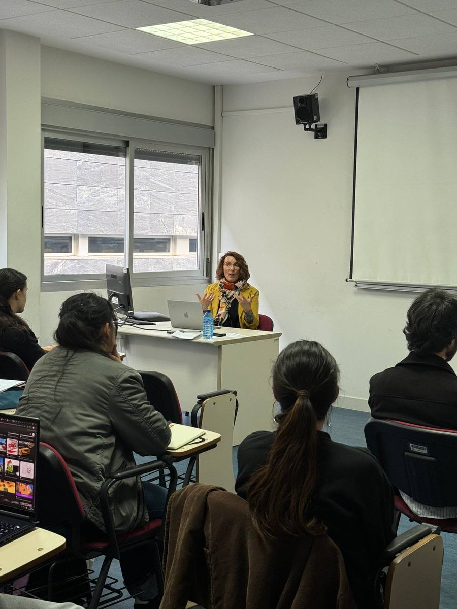 ECAM_'s tweet photo. #ECAMClases | Curso Profesional para Filmmakers
Esta semana: ⤵
👉 Posicionamiento de proyectos, con Nuria Landete.
👉 Gestión empresarial, con Carlos Ávila.
#Posgrado #OfertaFormativa https://t.co/7Uhi5iUWub