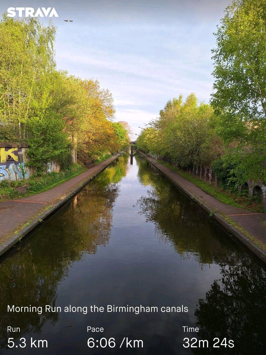 After a fantastic evening at the Ivy with @MyTutor and @Transformativ3 talking about staff retention, MAT growth, data and community & parental engagement, I took the opportunity for a slow early morning run along Birmingham's canals.