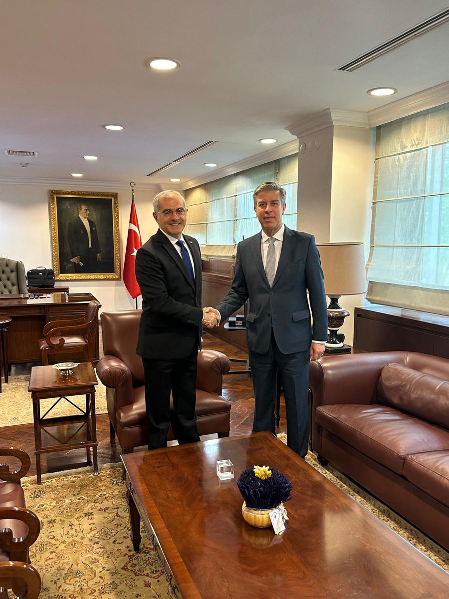 Deputy Minister Ambassador Burak Akçapar met with Ambassador Rui Vinhas, Political Director of the Ministry of Foreign Affairs of Portugal. During the meeting, they exchanged views on bilateral relations as well as NATO Washington Summit, Ukraine, European security architecture…