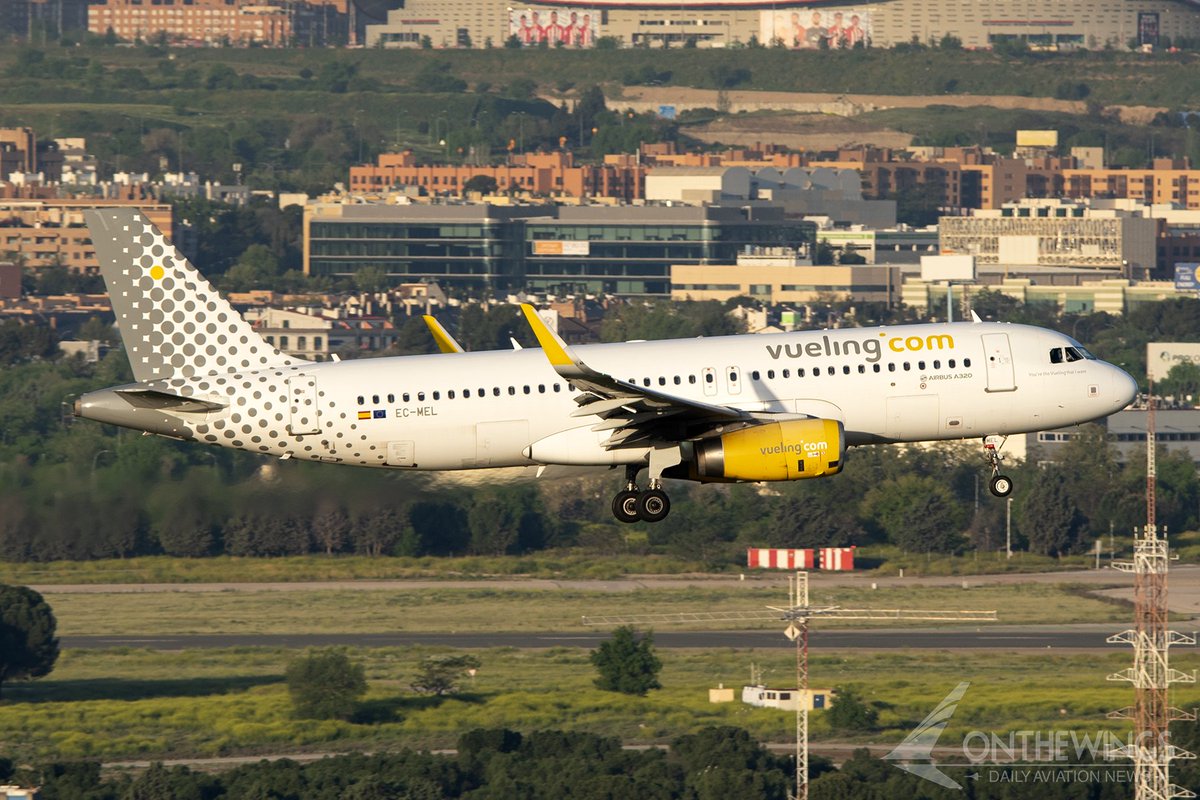 Vueling tiene los nombres más divertidos para sus aviones como este 'You're the Vueling that i want'. ¿Cuál es vuestro favorito?