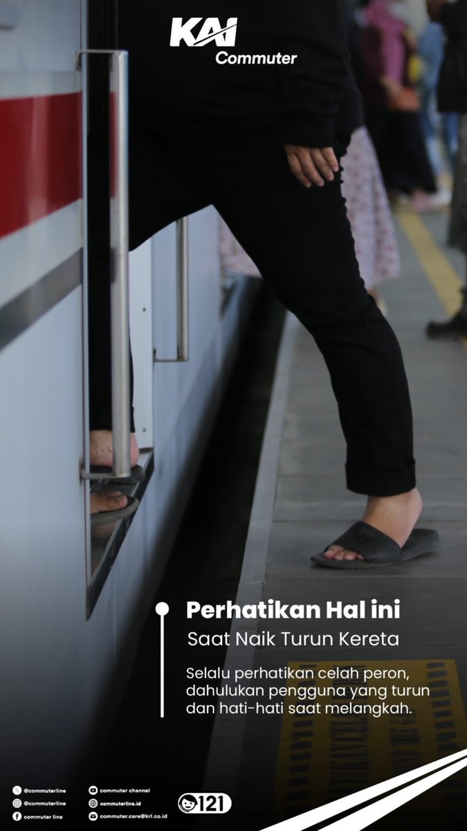 #RekanCommuters selalu perhatikan celah peron saat naik dan turun Commuter Line, dahulukan penumpang turun dan hati-hati saat melangkah. #GayaGenerasiUrban