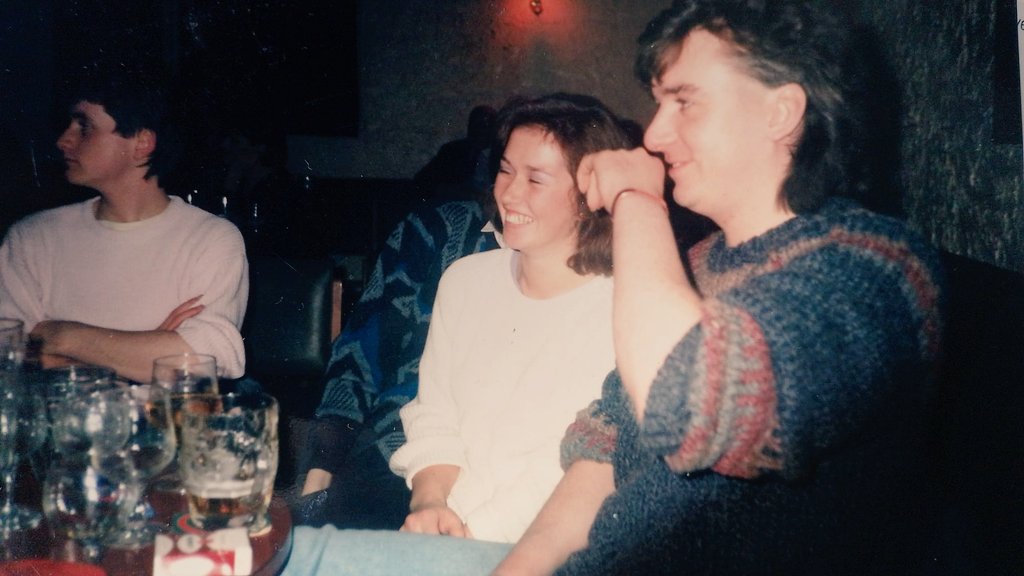 Full mullet with carrolls on the table!Known as the 'full Irish'!I was young🤷‍♂️😅