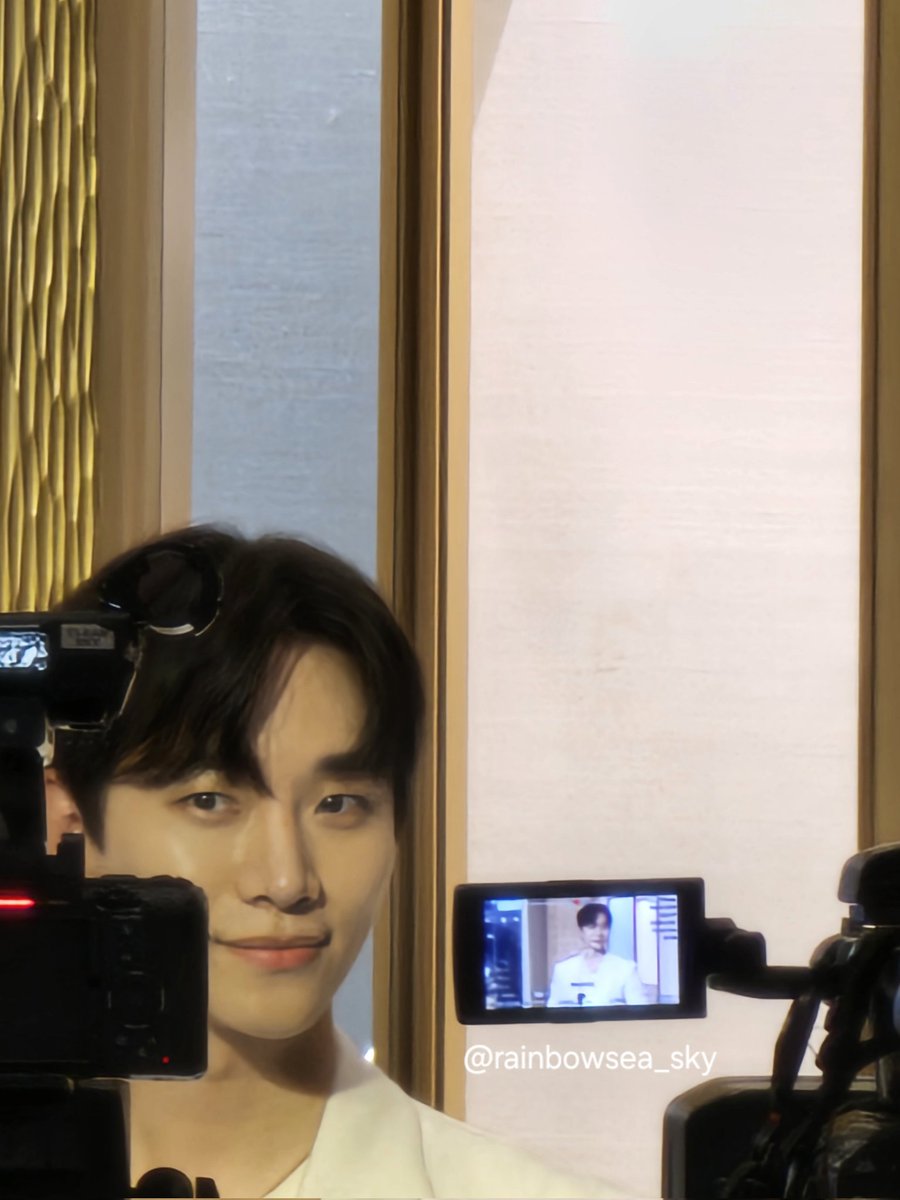 rainbowsea_sky's tweet photo. 💛✨️
#PiagetxLEEJUNHO
#Piaget 
#LEEJUNHO
#이준호 
#李俊昊 https://t.co/IsYL9AFV5v