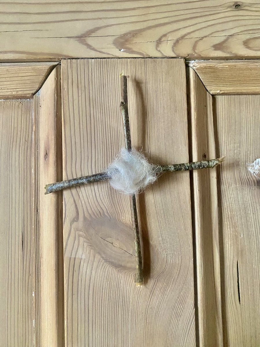 Getting ready for Oie Voaldyn tonight! 🌌 Embracing Manx tradition with a crosh cuirn over the door for protection against the mountain hags. Stay safe & may luck be on our side! #ManxFolklore
#CroshCuirn #Boaldyn #OieVoaldyn #Folklore #Tradition #IsleofMan