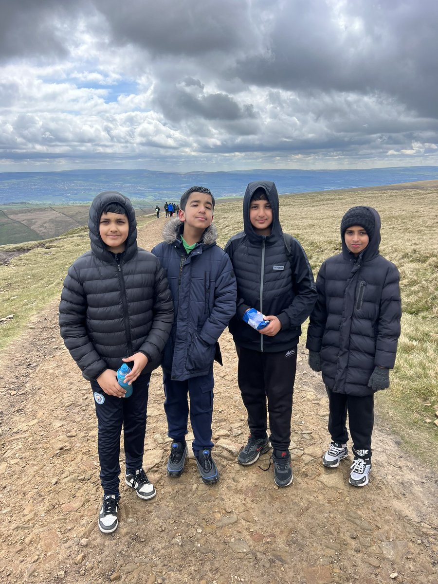 UnitingComOrg's tweet image. Our young people and parents had a brilliant time over the weekend climbing #pendlehill on a sponsored walk for their community. Well done to you all you were all amazing
