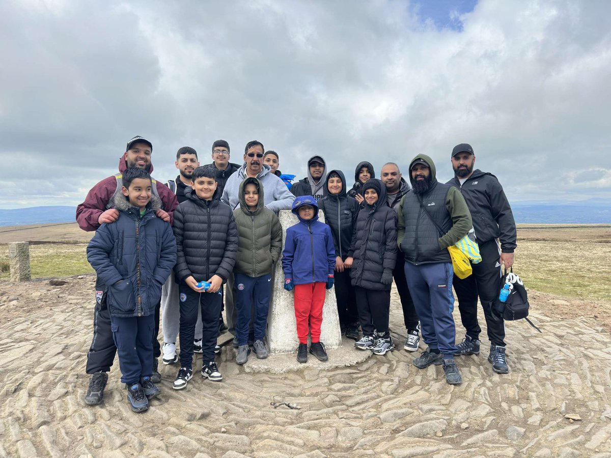 UnitingComOrg's tweet image. Our young people and parents had a brilliant time over the weekend climbing #pendlehill on a sponsored walk for their community. Well done to you all you were all amazing
