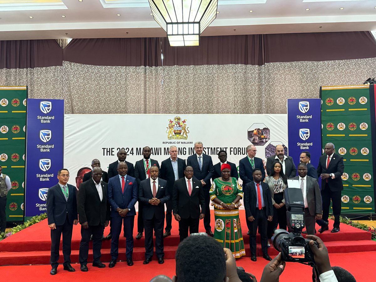 @ASXLindian CEO Alistair Stephens @kangankunde joined His Excellency Dr Lazarus Chakwera, @LAZARUSCHAKWERA President of Republic of Malawi, Hon Monica Chang'anamuno (Minister of Mining) and other officials at the 2024 #Malawi #Mining Investment Forum.