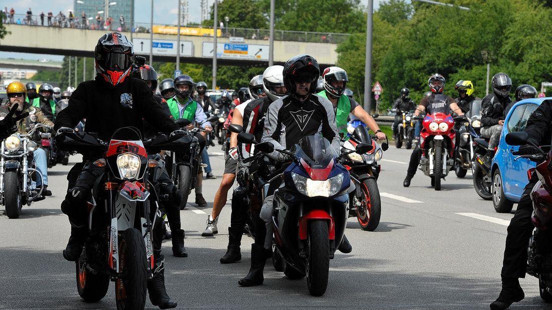 Bikers were set to be banned from certain routes in the region, although the protests and pressure seem to have done the trick visordown.com/news/general/b…