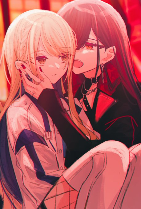 「hand on another's face yuri」 illustration images(Latest)