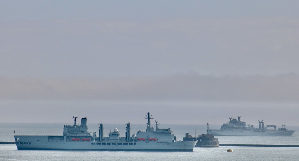 Look Back Gallery dated (30th April 2023) German replenishment ship the Frankfurt am Main, MoD @AWShips Ro-Ro heavy lift vessel the Hurst Point, and RFA Fort Victoria in the Sound. westwardshippingnews.com contact@westwardshippingnews.com