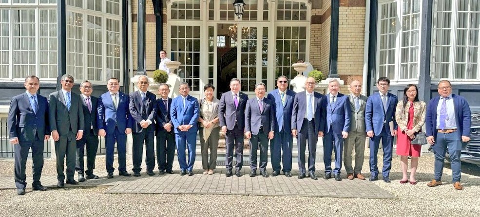Honored to welcome the inaugural meeting of Excellencies, #CentralAsian & @ASEAN Ambassadors in Brussels to exchange views on further advancing Asia-Europe relations. Powerful economic position of ASEAN along w/ the bridging role of Central Asia are momentous for common goals