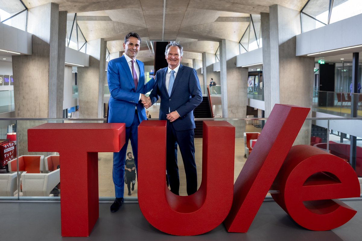 It was a great pleasure to welcome the new CEO of <a href="/ASMLcompany/">ASML</a> Christophe Fouquet, only 3 days after his official start. We are looking forward to a deepening of our longstanding and strong cooperation, which will get a new impetus as a result of the Beethoven project. ^RJS