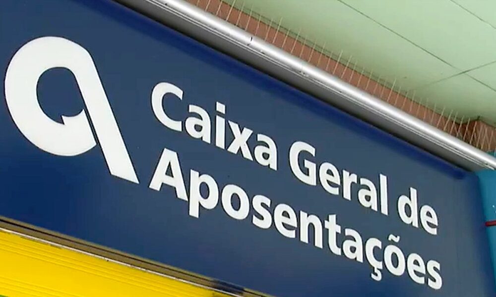 PENSÕES DA CGA NÃO VÃO TER ACERTO NA RETENÇÃO DO IRS | Mais aqui: jornalonline.pt/pensoes-da-cga…