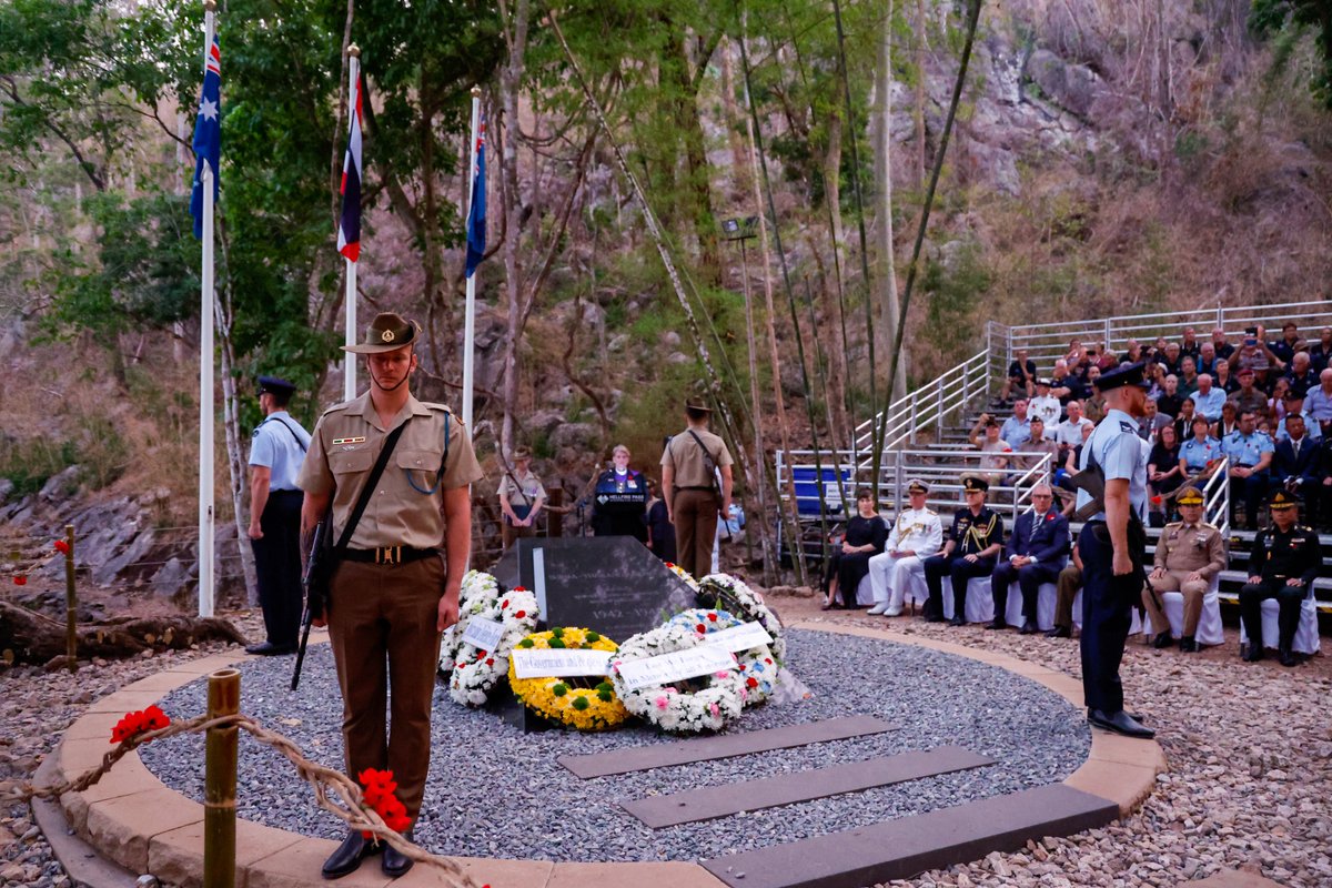 Thank you all for commemorating with us on #AnzacDay Dawn Service at #HellfirePass. We appreciated all support from members of the public and @DefenceAust forces & related agencies involved. We are honoured to welcome @AusAmbBKK @DaggerNav, @NZinBKK ,and @RTARF_PR