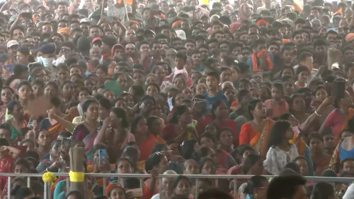 Sea of Hindu mothers in Yogi Adityanath Ji's rally in Shaktipur, West Bengal