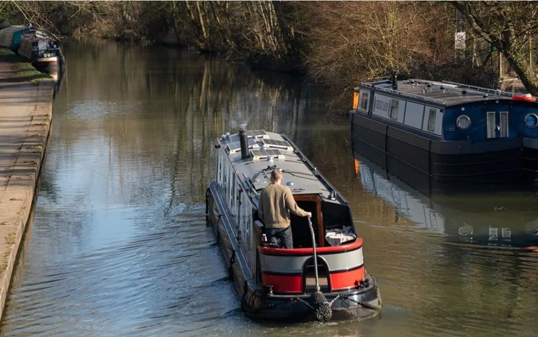 As the weather improves the cut is getting busier and we are getting more complaints about bad boating behaviour. In our last #BoatersUpdate we summarised all the key points that make life better for everyone. ow.ly/pCjh50Rryk0 Do please have a read to refresh your memory.