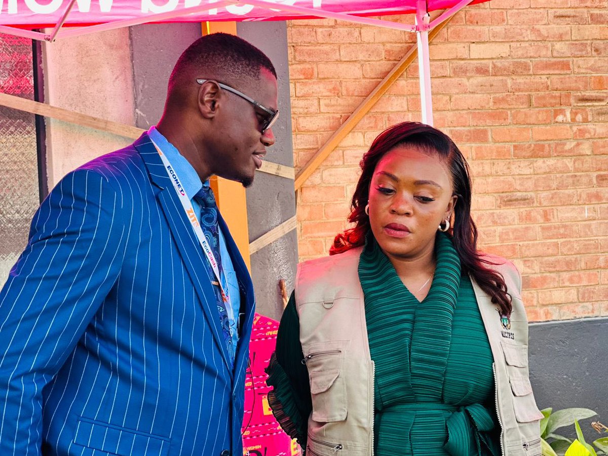 chiefkoti's tweet image. #WhileAtWork I had the pleasure of meeting Dr. Tatenda Mavetera, the Minister of ICT, #ZITF2024. During the Fair, the Minister and her team successfully launched the inaugural Digital Economy Conference.

Dr. Mavetera highlighted that the digital economy is pivotal for progress…