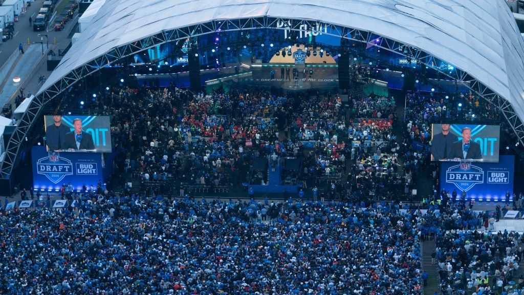 2024 NFL draft in Detroit sets new attendance record draftwire.usatoday.com/2024/04/28/202…