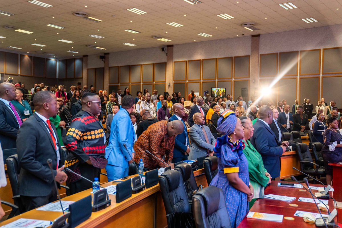 The APRM is proud to join the @AfrikParliament and @NYDARSA in commemorating South Africa's 30 Years of Democracy and Freedom Watch Live: youtube.com/live/--iCpk78M… @DIRCO_ZA @PapPresident @Sowetogospel