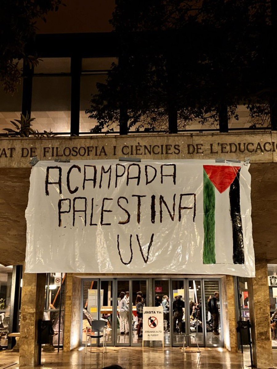 🇵🇸 Quin orgull que siga una universitat valenciana la primera en tot l'Estat en organitzar una acampada en suport a Palestina. Tot el nostre suport als i les estudiants de la @UV_EG que s'han sumat a les reivindicacions arreu del món per exigir la fi de l'apartheid i el…