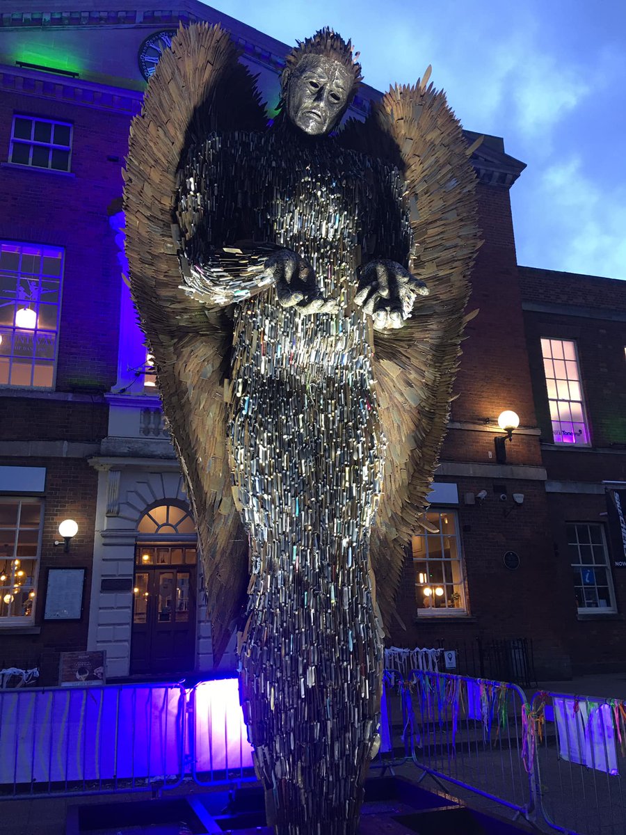 I finally got a chance before it heads off, to get a snap of The Knife Angel sculpture, that's been in Taunton throughout April.
Made of 100,000 seized or donated knives, to highlight knife crime, it's staying in Somerset next month, moving on to Weston-super-Mare.
#KnifeAngel