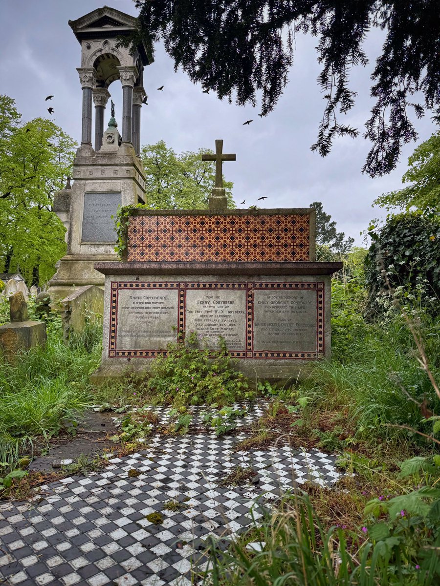 Beautiful memorial for Henry Conybeare & family, Brompton Cemetery

#TilesOnTuesday