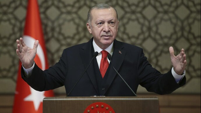 Turkish President Erdogan: Whoever is against the Sharia law is also against Islam.