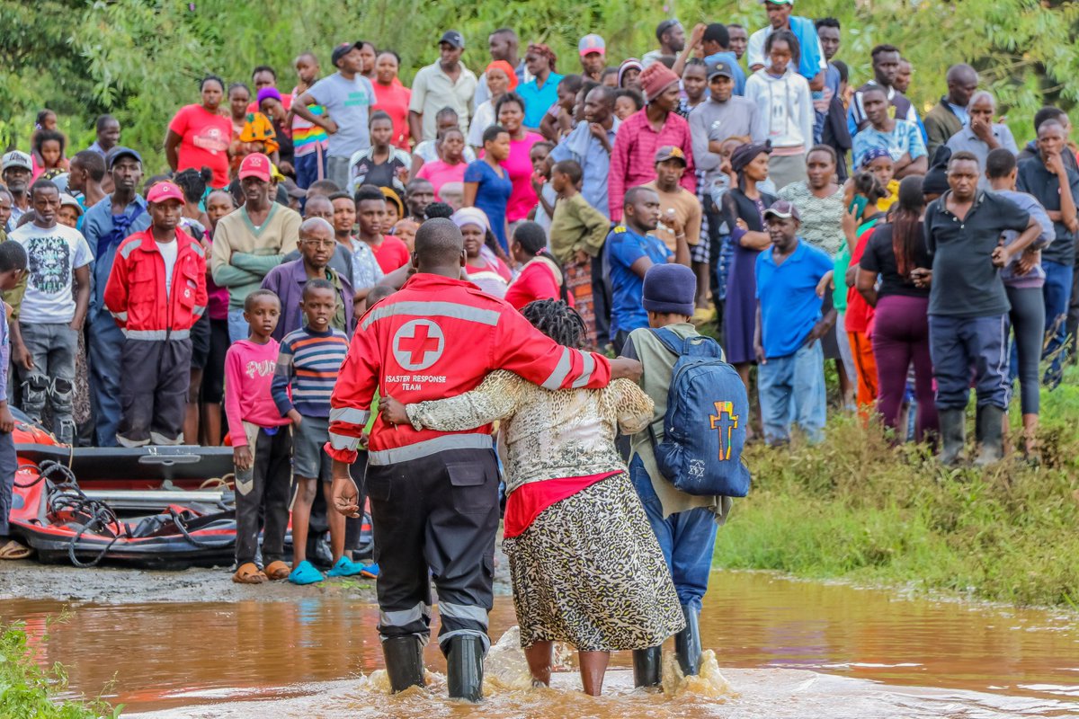 Uhuru Kenyatta has sent his sincere condolences and deepest sympathy to all those affected by the devastating effects of the ongoing heavy rains and floods. He has also pledged a personal donation of Ksh 2 million to the Kenya Red Cross Society.