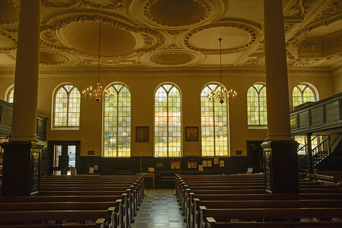 The glory of Renaissance polyphony comes to King Charles church, the oldest building in #TunbridgeWells, 7pm Sunday 19 May ticketsource.co.uk/mkctw/cambridg… 🎼#ClassicalMusic #EarlyMusic #Choir @TWellsTourism @TWFringe @KSCourier