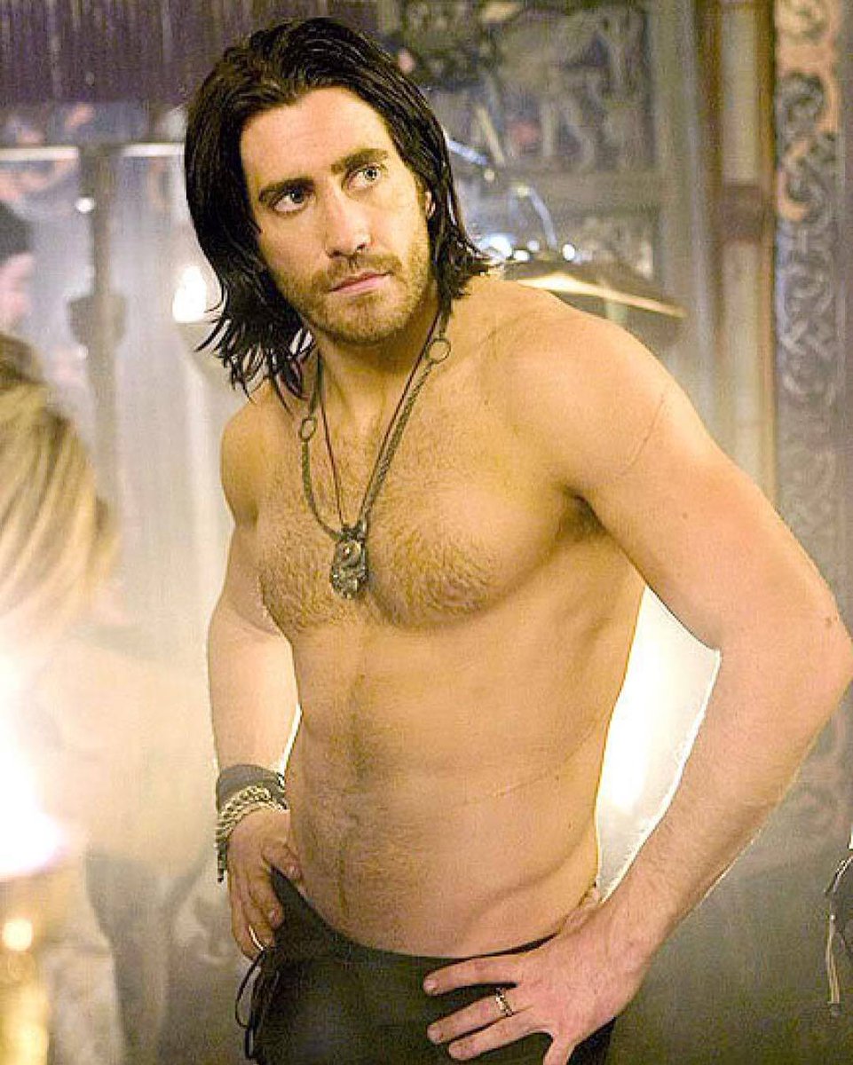 Throwback to Jake Gyllenhaal's versatile performances in Prince of Persia and Zodiac. His talent truly knows no bounds. #JakeGyllenhaal #PrinceOfPersia #Zodiac