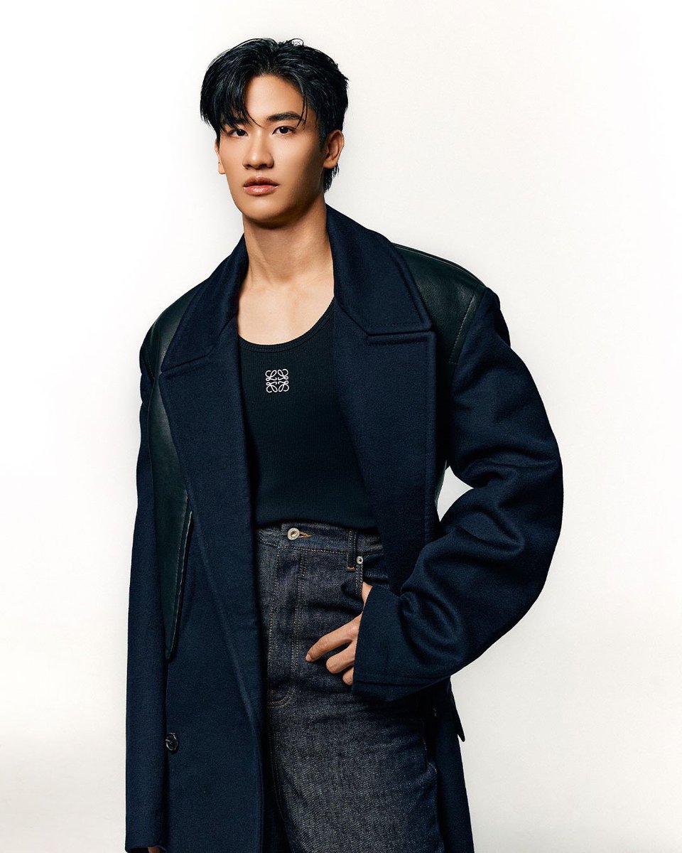 Congrats, @Tawan_V 💙✨
on being the newest ‘Friend of the House’
for Loewe!

#LOEWExTayTawan